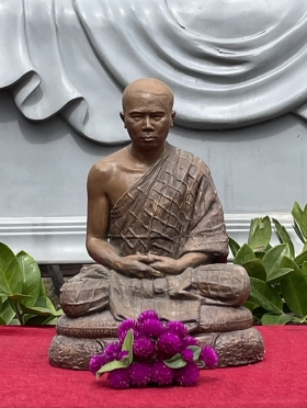 TƯỢNG TỔ MINH ĐĂNG QUANG